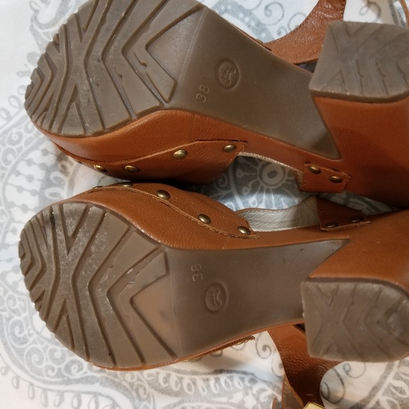 Camel thick heel platform sandals - Picture 3 of 4